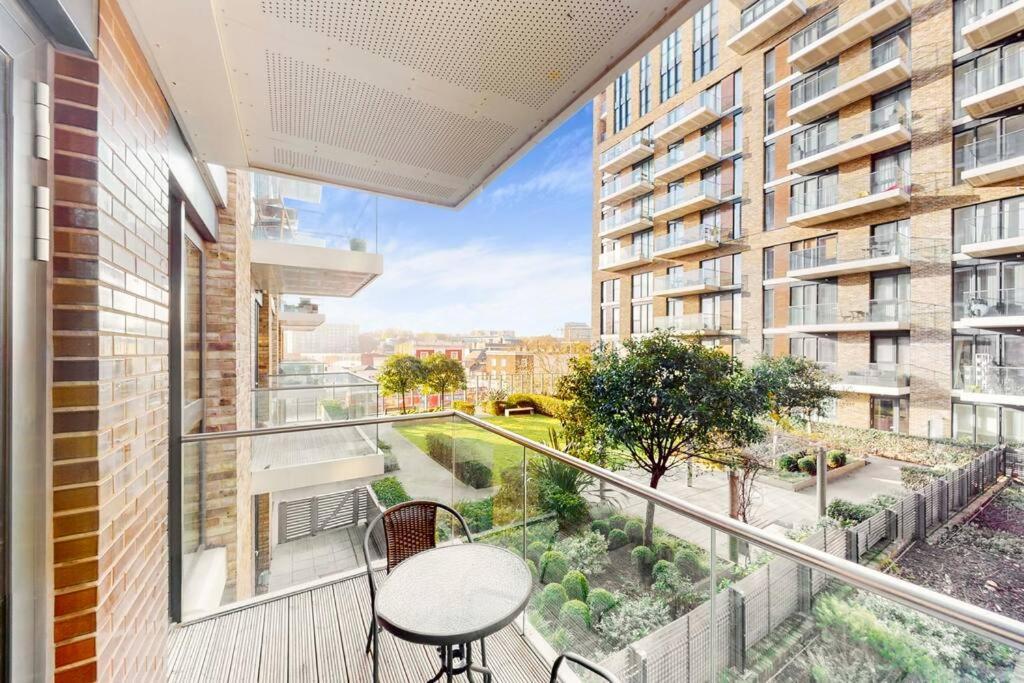 Lovely 1 Bedroom In Royal Arsenal Riverside Londres Exterior foto