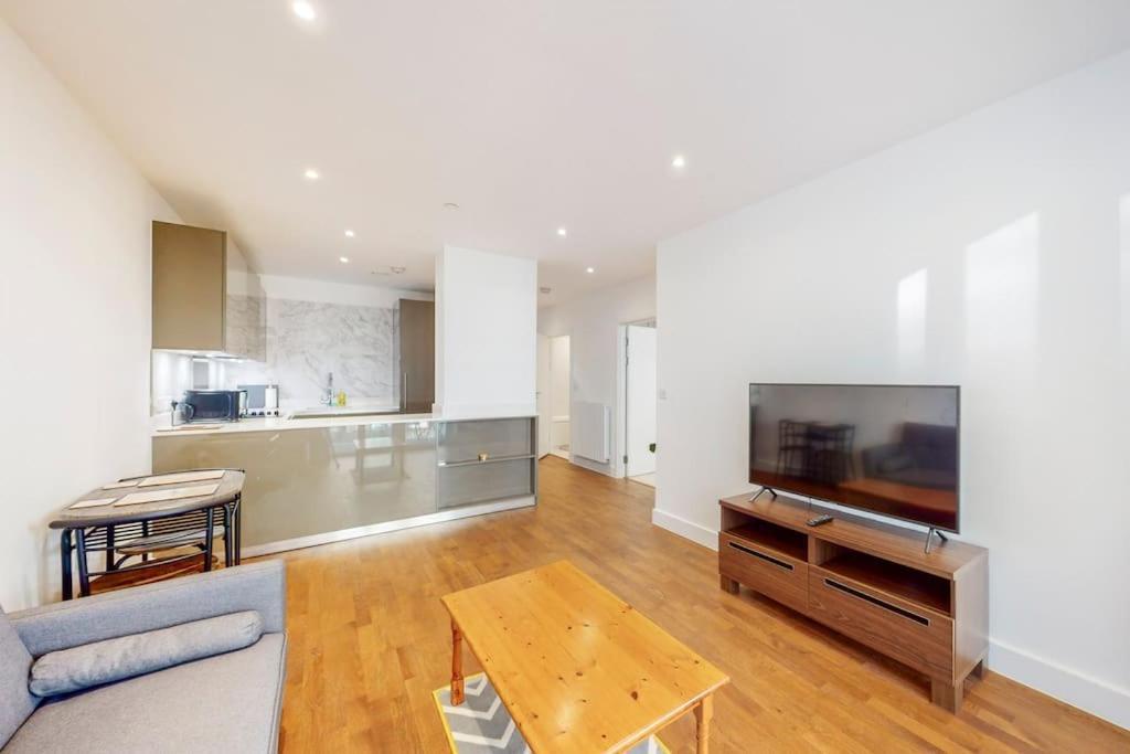 Lovely 1 Bedroom In Royal Arsenal Riverside Londres Exterior foto